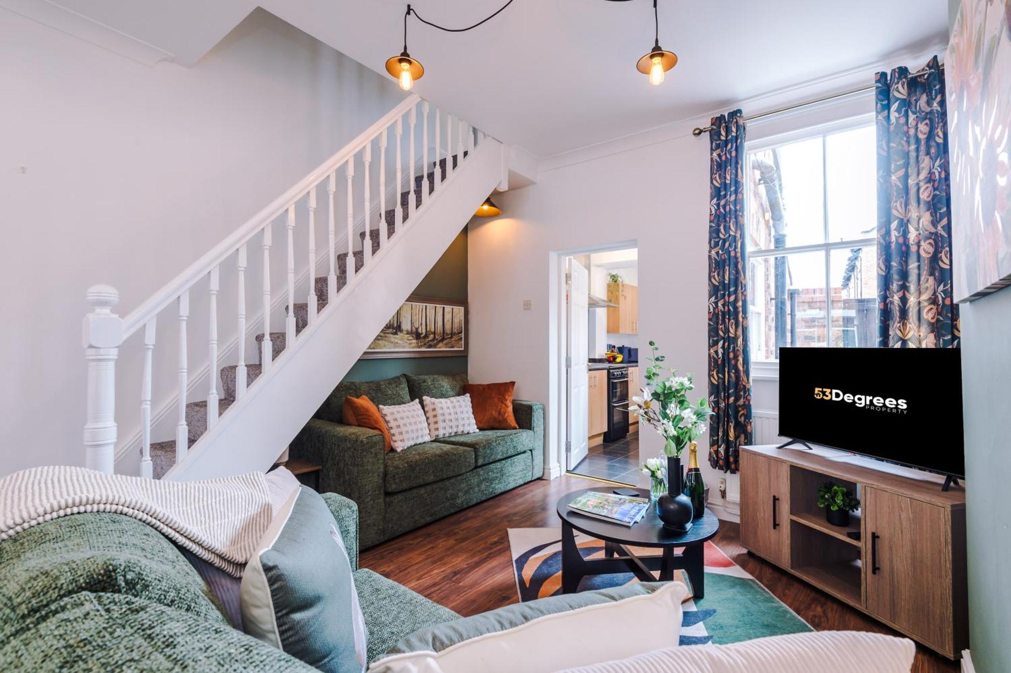 New! Stunning 2-Bed City-Centre Home In Chester By 53 Degrees Property - Ideal For Couples & Groups - Sleeps 6! ภายนอก รูปภาพ