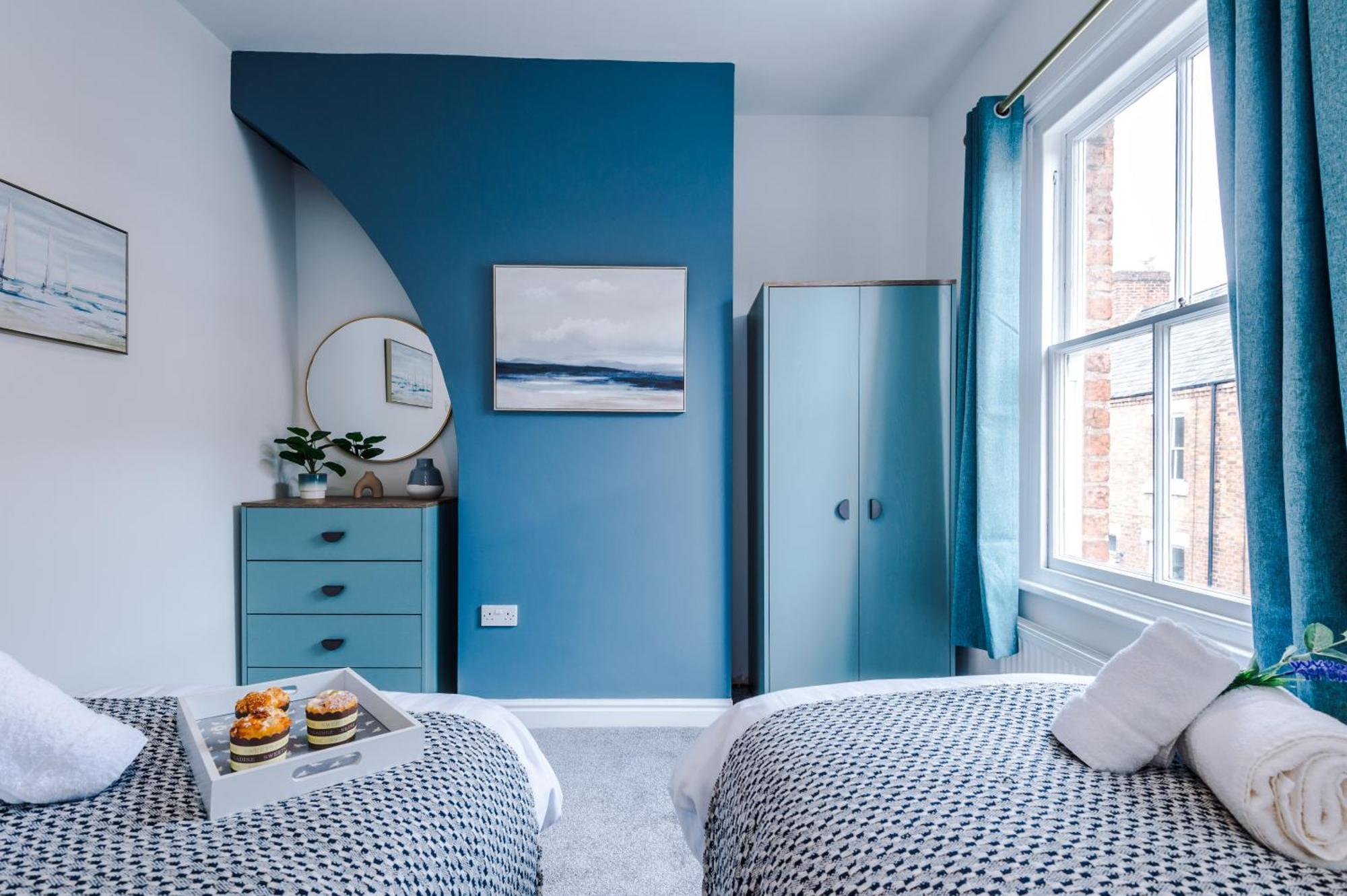 New! Stunning 2-Bed City-Centre Home In Chester By 53 Degrees Property - Ideal For Couples & Groups - Sleeps 6! ภายนอก รูปภาพ